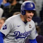 Dodgers remonta una desventaja de cinco carreras, vencen a los Yankees y se coronan en la MLB